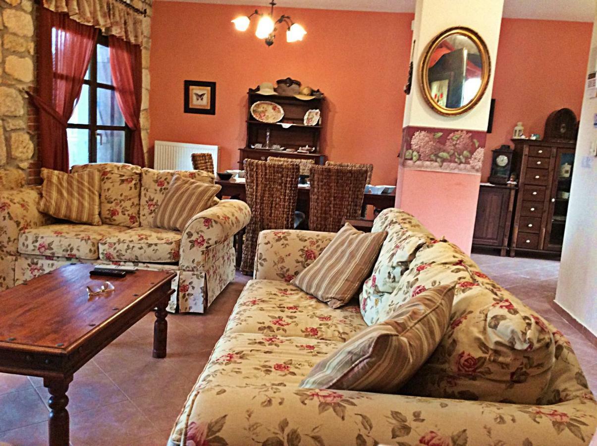 Stone Villa Rokosini Вурвуру Екстериор снимка